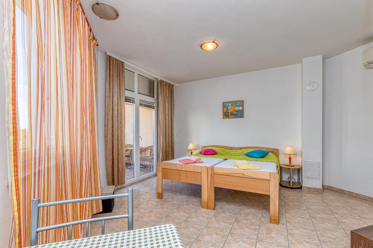 Sunrise Apartments Rovinj Luaran gambar