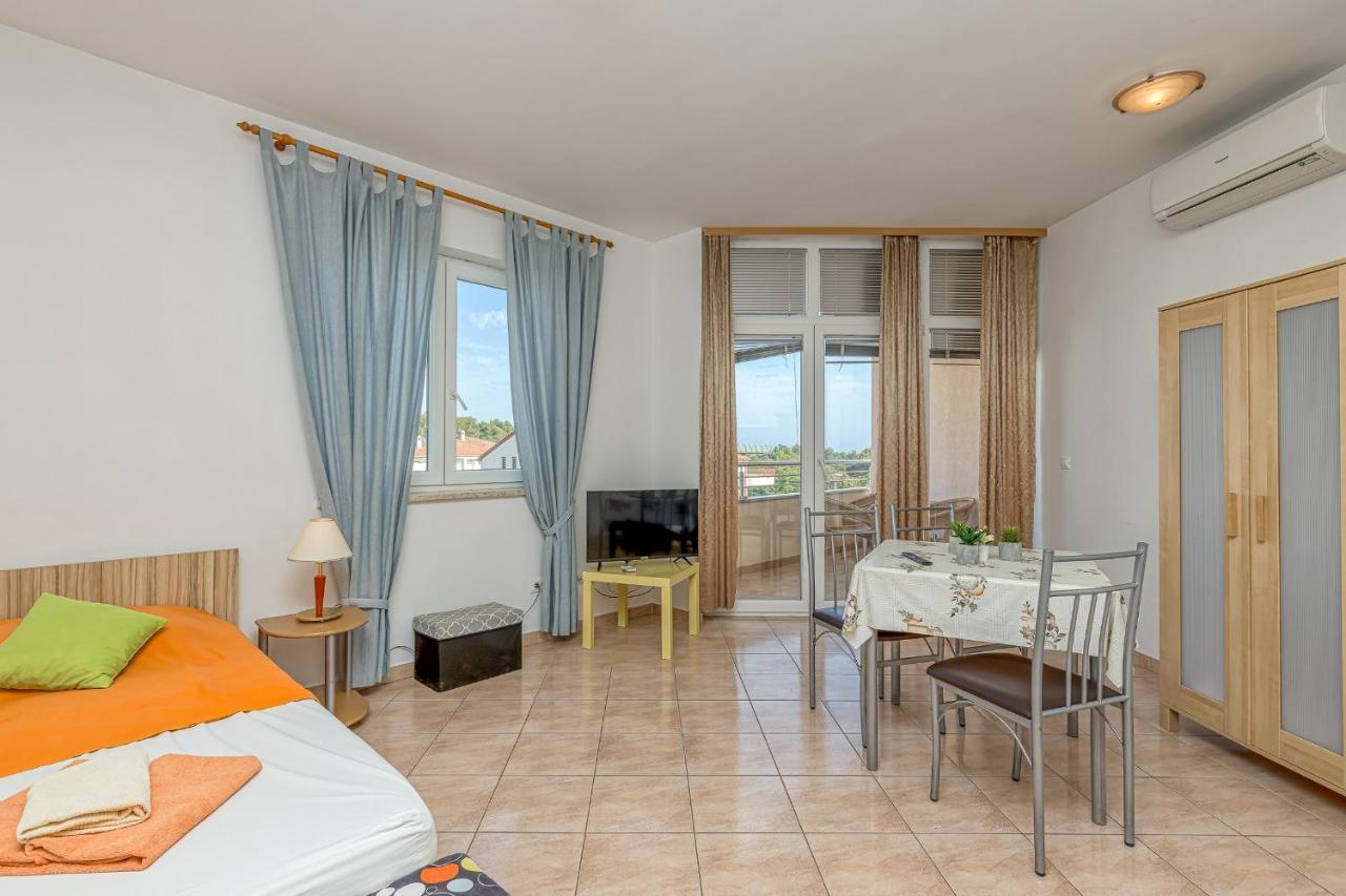 Sunrise Apartments Rovinj Luaran gambar